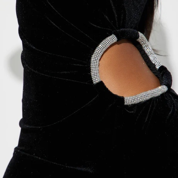 Sold - Picture 3 of 3